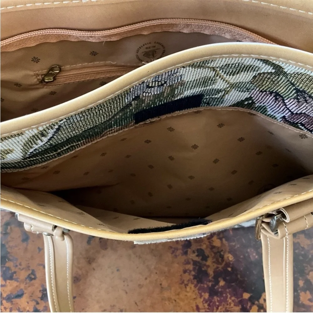 French West Indies Tote